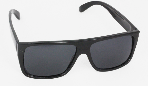 Black polaroid sunglasses - sunlooper.co.uk - billede 2