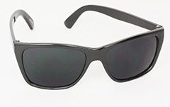 Simple black masculine sunglasses in wayfarer look - Design nr. 3000