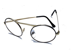 Round glasses with clear lenses