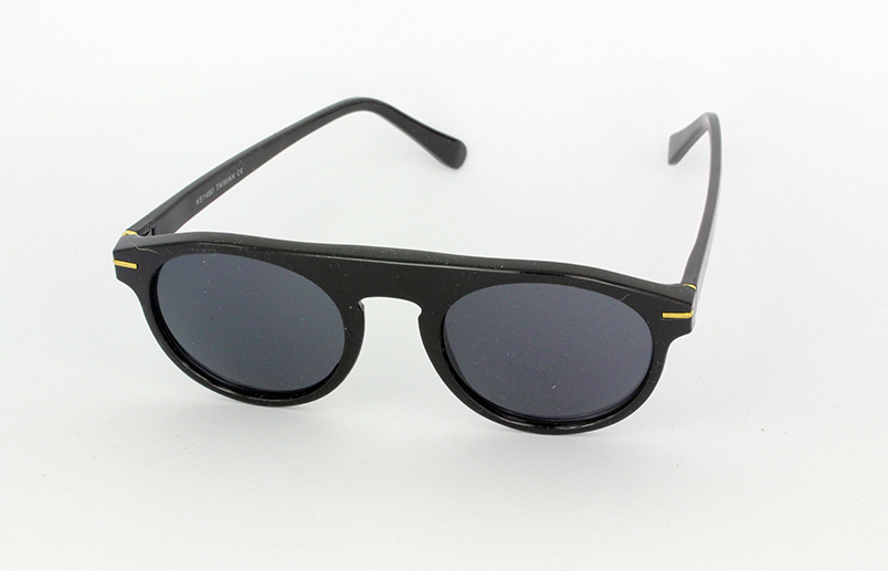 Round sunglasses in simple design