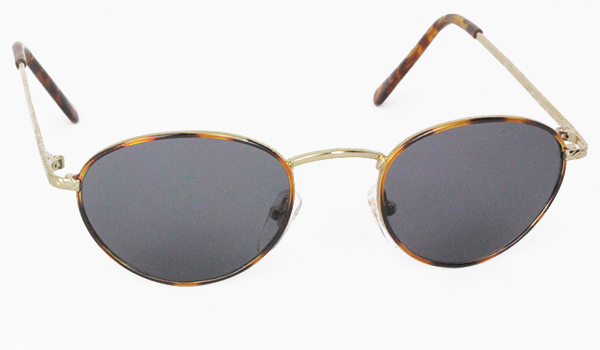 Oval modern sunglasses with grey lenses