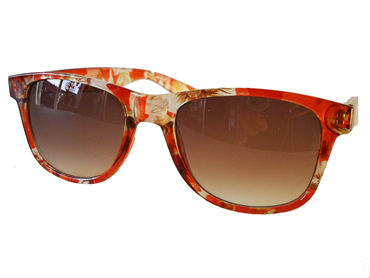 Red wayfarer with pattern